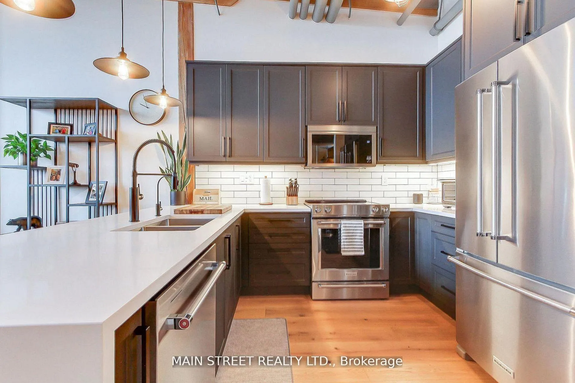 Photo 9 of Unit 310, 543 Timothy Street W, Newmarket, Central Newmarket — HOMEH