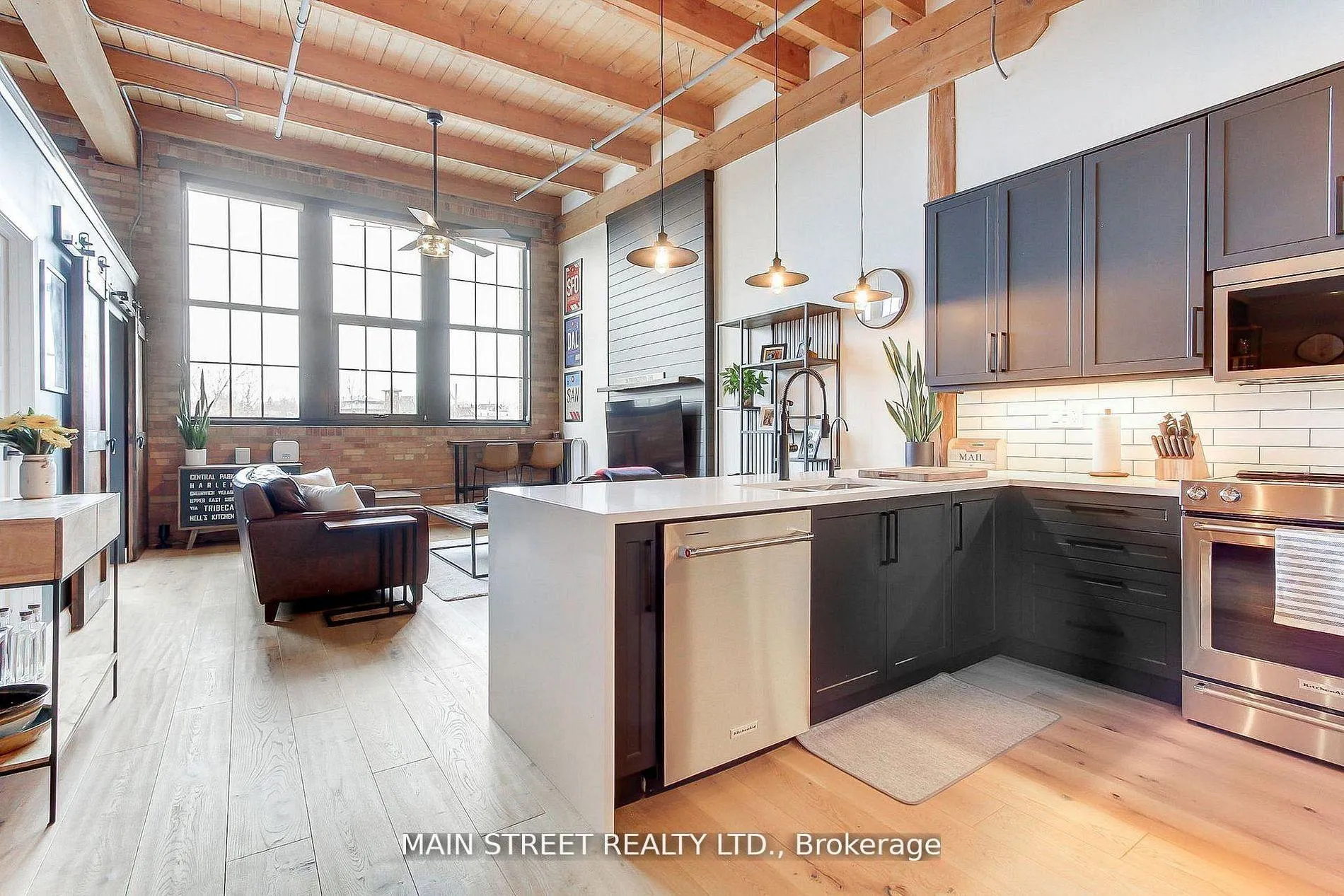 Photo 14 of Unit 310, 543 Timothy Street W, Newmarket, Central Newmarket — HOMEH