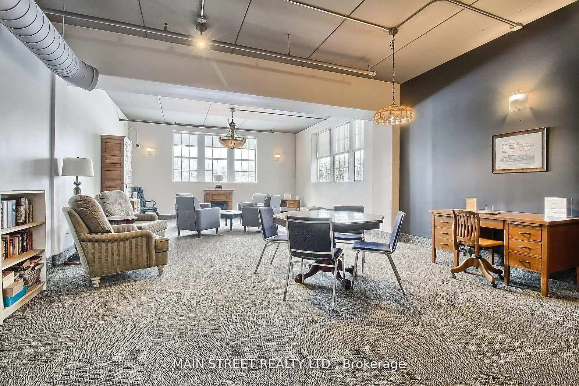 Photo 36 of Unit 310, 543 Timothy Street W, Newmarket, Central Newmarket — HOMEH