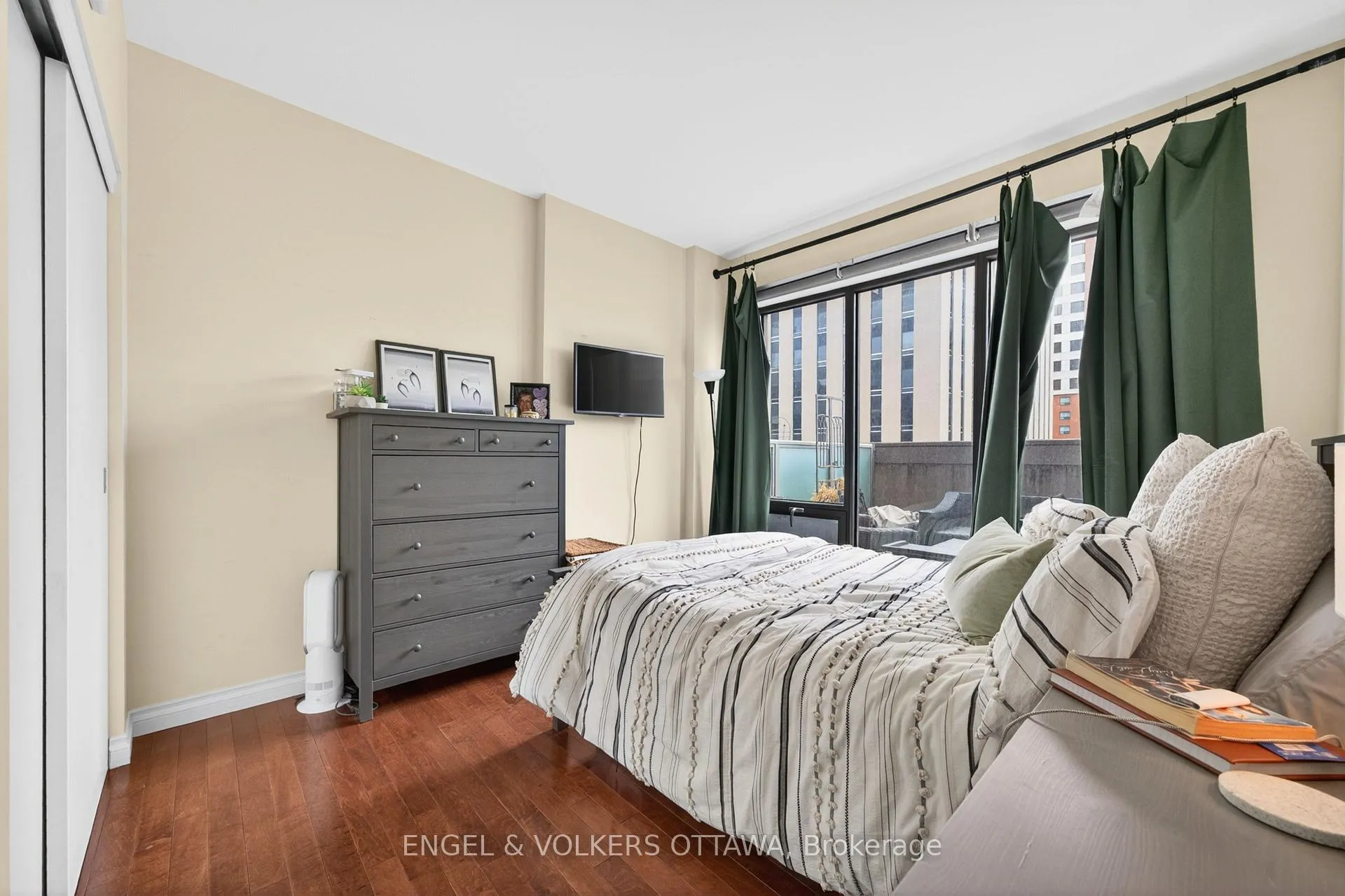 Photo 20 of Unit 407, 90 George Street, Ottawa, Lower Town/Byward Market — HOMEH
