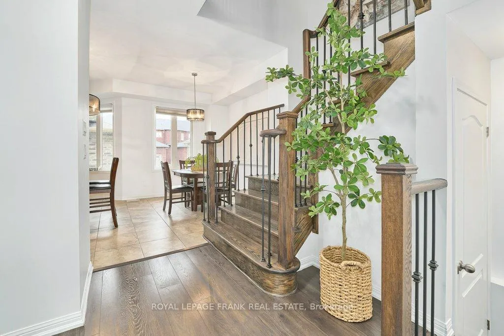 Photo 8 of 10 Drayton Avenue, Ajax, Northwest Ajax — HOMEH