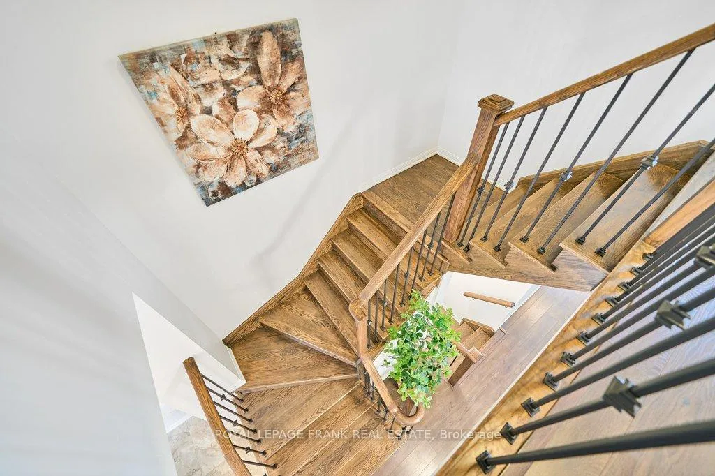 Photo 16 of 10 Drayton Avenue, Ajax, Northwest Ajax — HOMEH