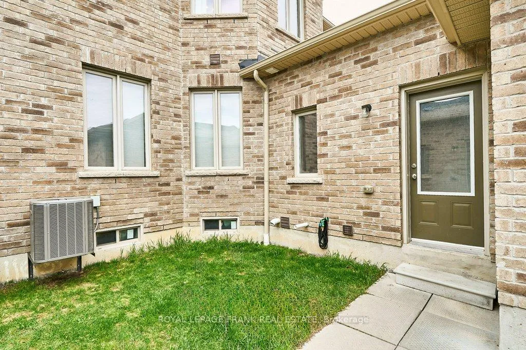 Photo 25 of 10 Drayton Avenue, Ajax, Northwest Ajax — HOMEH