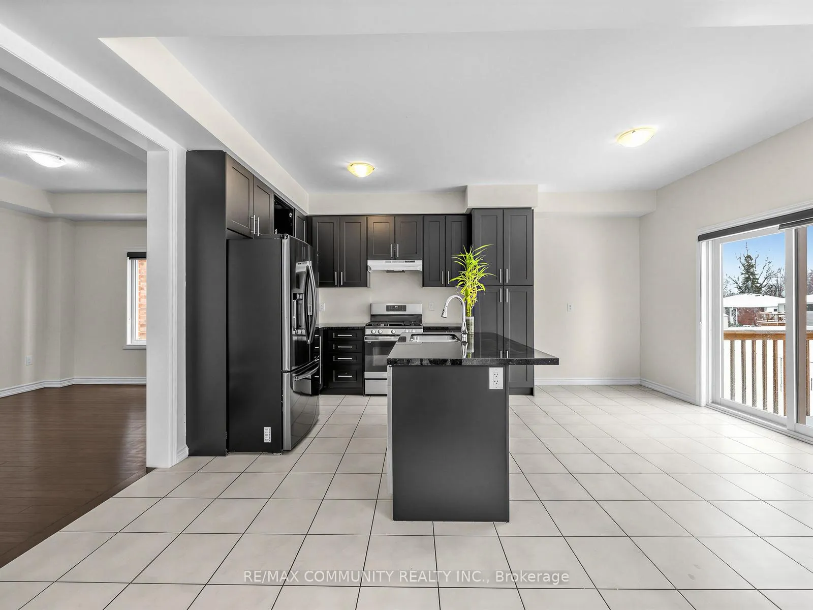 Photo 10 of 1222 Shankel Road N, Oshawa, Eastdale — HOMEH