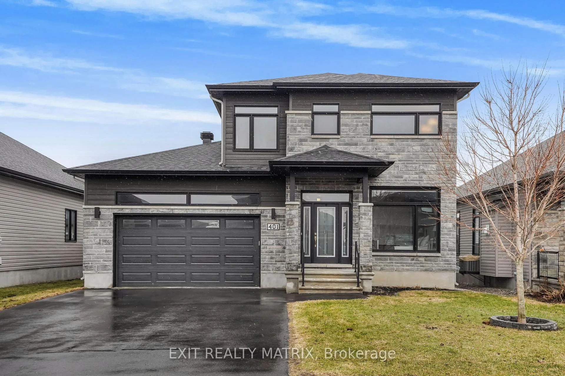 Front of 401 Colmar Street