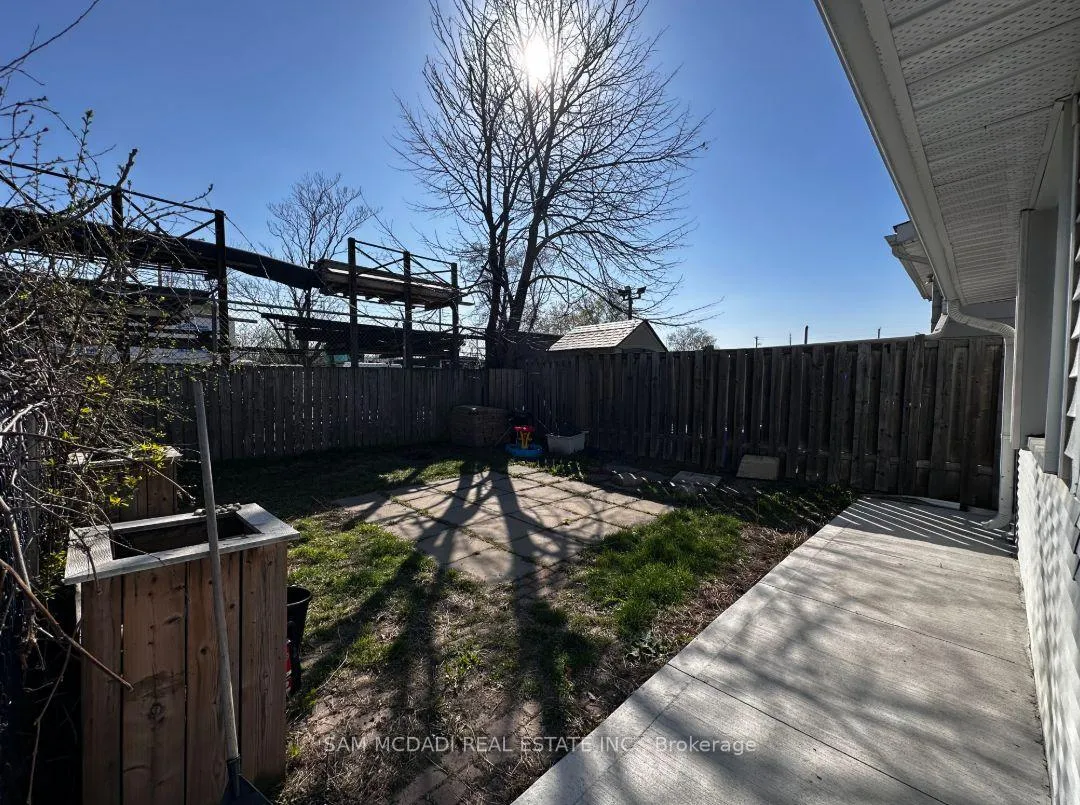 Photo 2 of 266 Beach Road, Hamilton, Industrial Sector — HOMEH