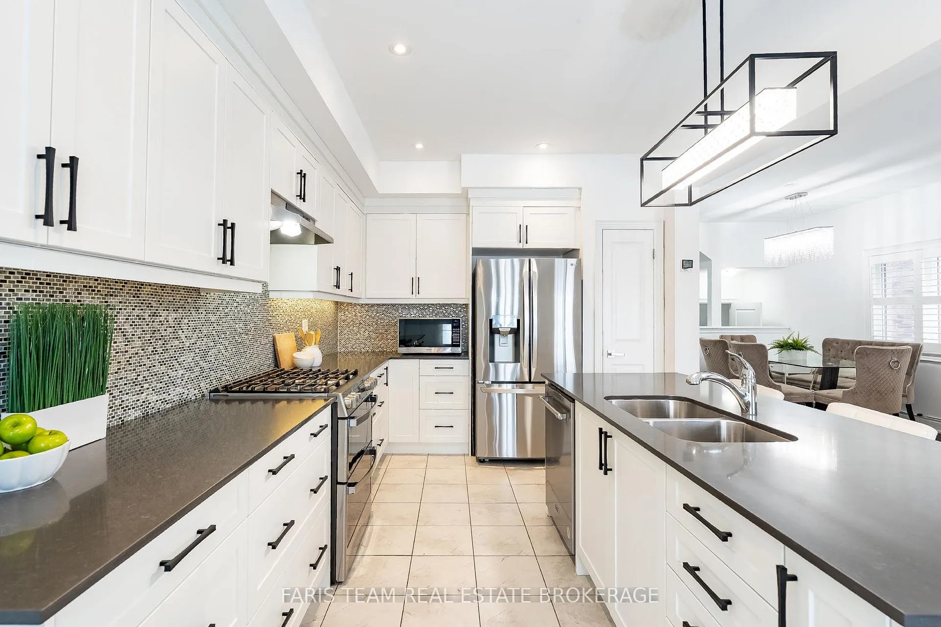 Photo 9 of 27 Harvest Crescent, Barrie, Rural Barrie Southeast — HOMEH
