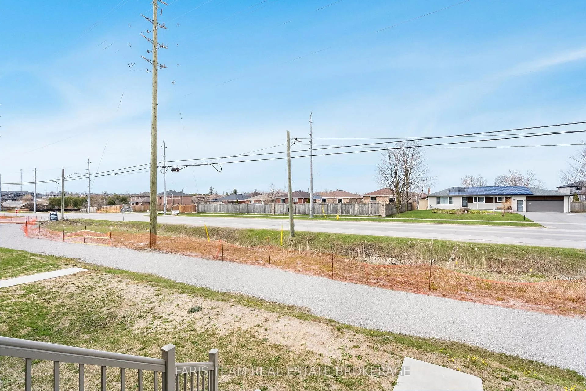 Photo 34 of 27 Harvest Crescent, Barrie, Rural Barrie Southeast — HOMEH