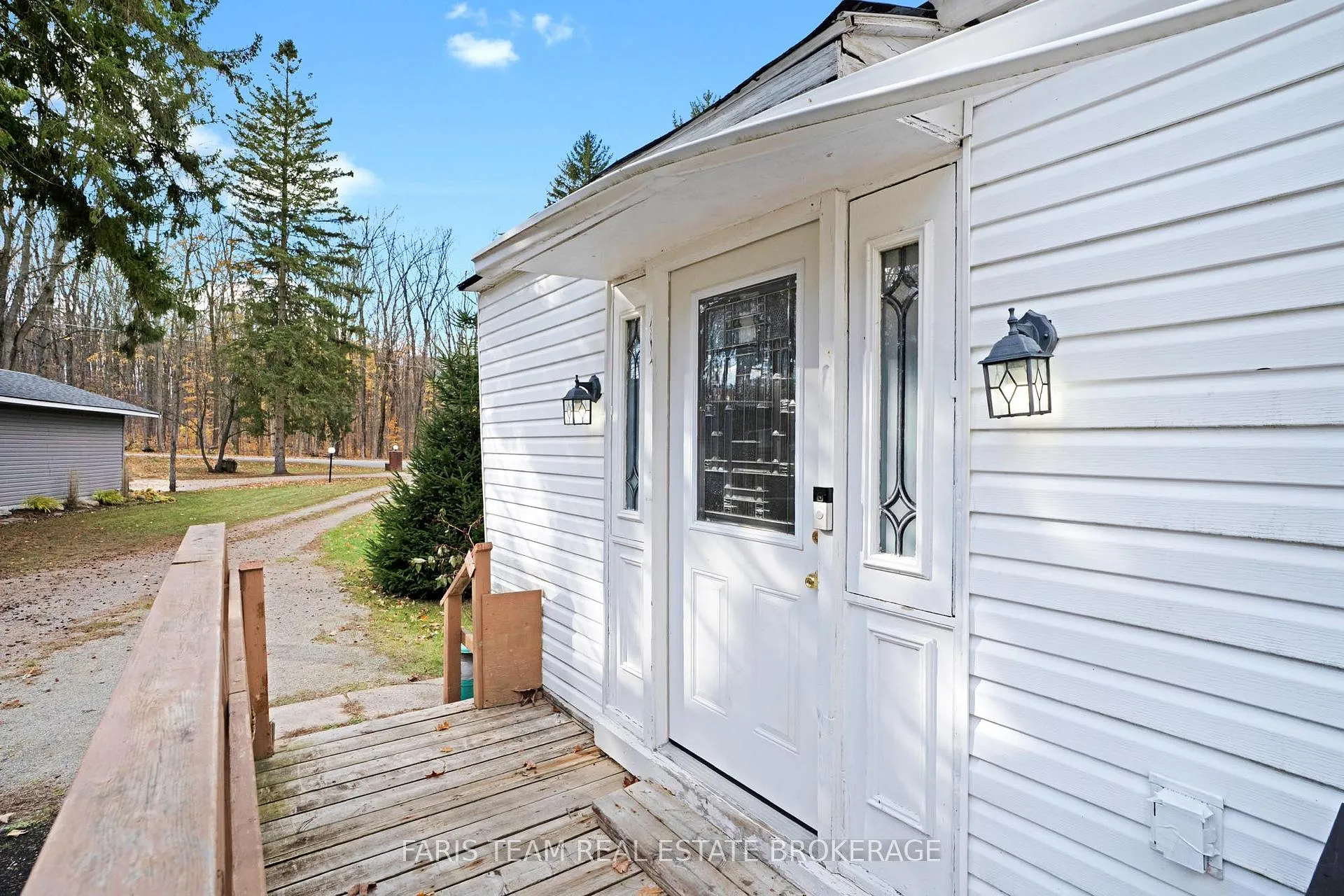 Photo 5 of 2235 Ron Jones Road E5, Tay, Rural Tay — HOMEH
