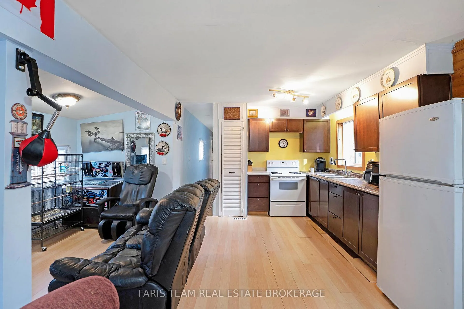 Photo 6 of 2235 Ron Jones Road E5, Tay, Rural Tay — HOMEH