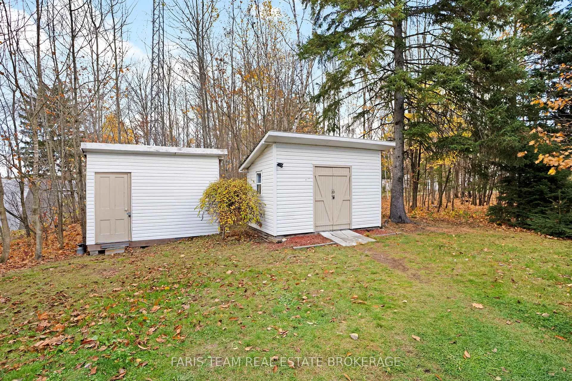 Photo 26 of 2235 Ron Jones Road E5, Tay, Rural Tay — HOMEH