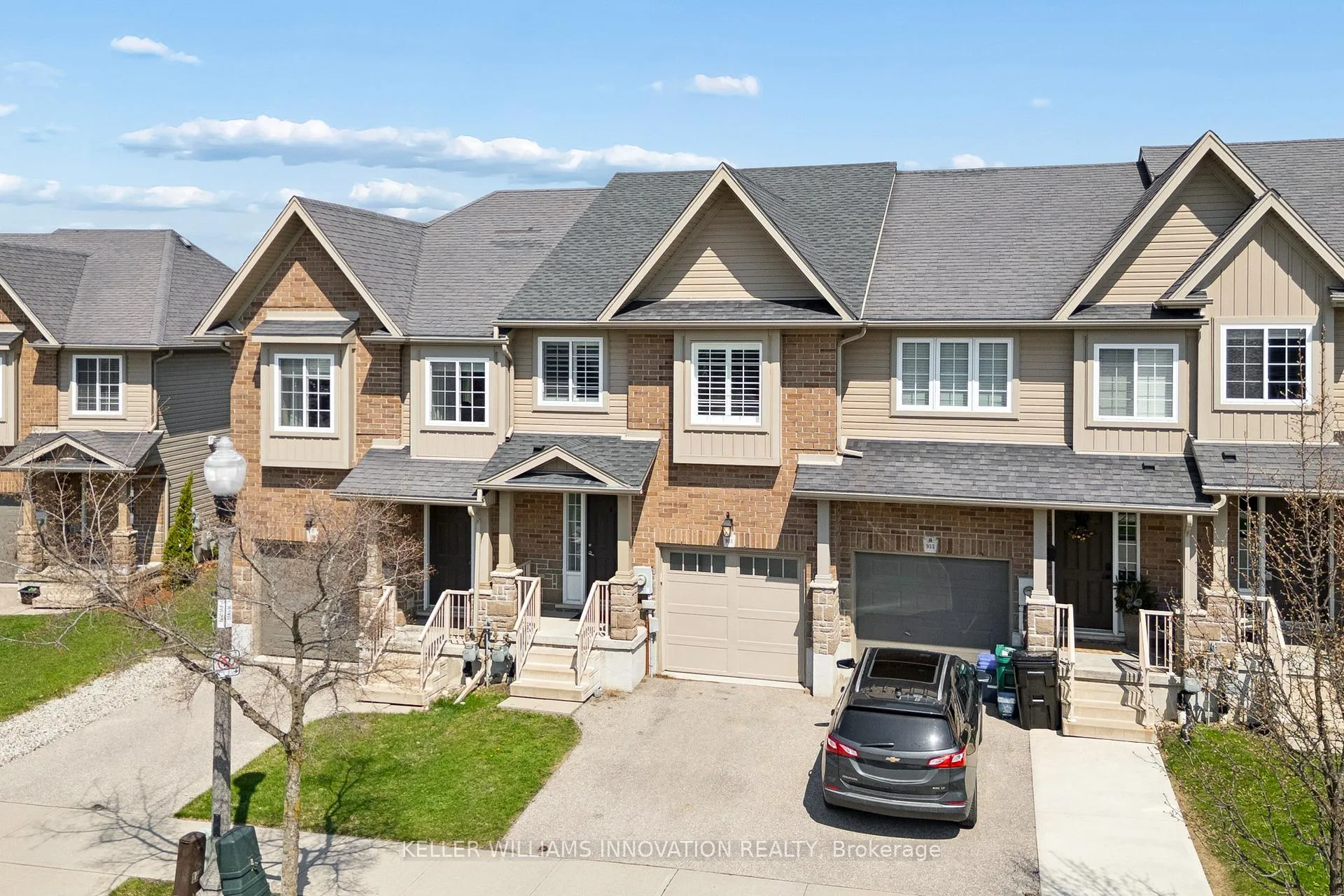 Photo 1 of 951 Zeller Crescent, Kitchener — HOMEH