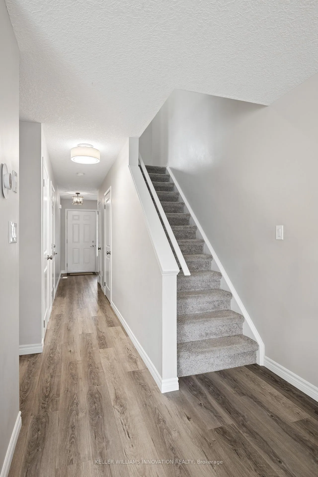 Photo 5 of 951 Zeller Crescent, Kitchener — HOMEH