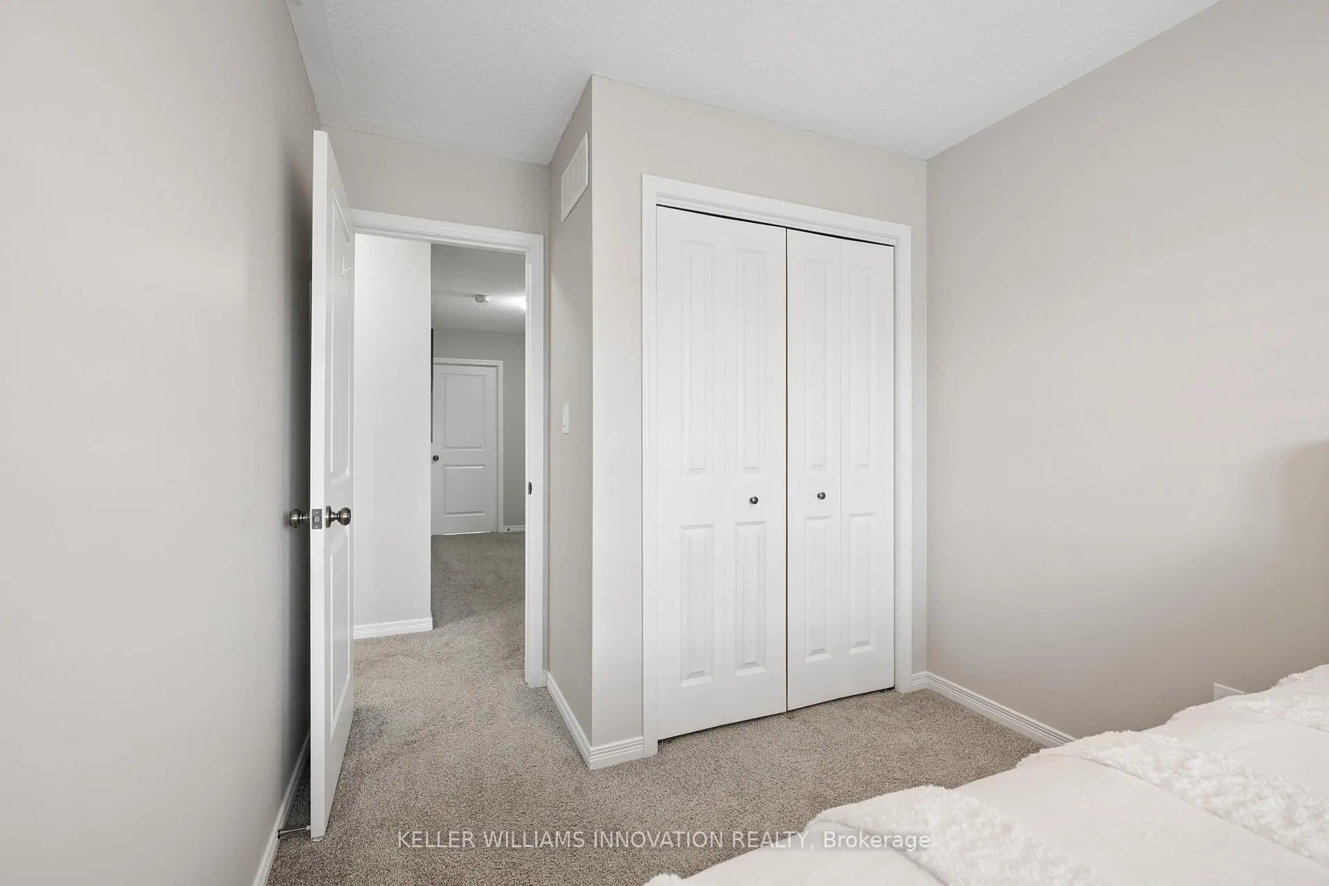 Photo 27 of 951 Zeller Crescent, Kitchener — HOMEH