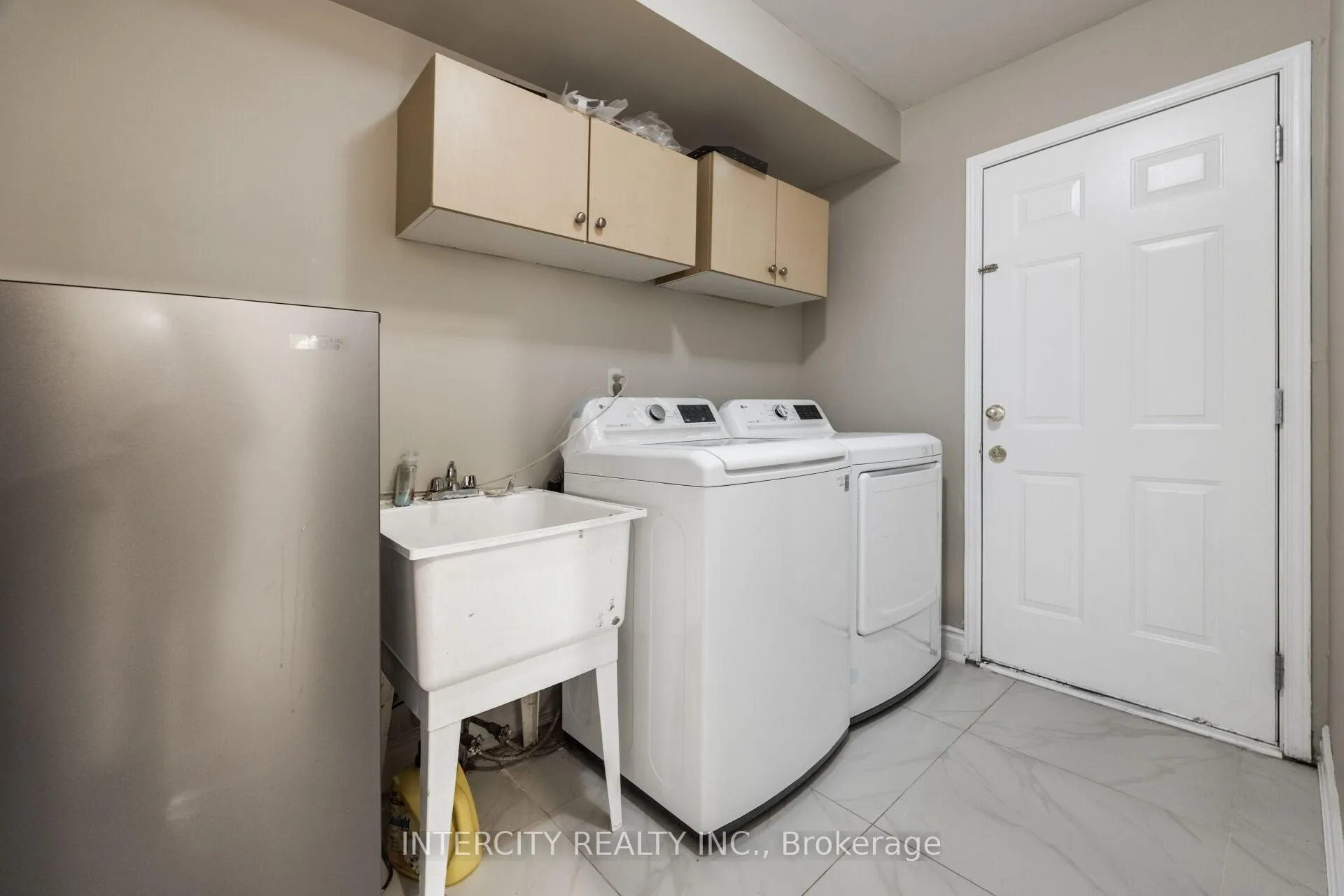 Photo 21 of 10 Capistro Street, Brampton, Fletcher's Meadow — HOMEH