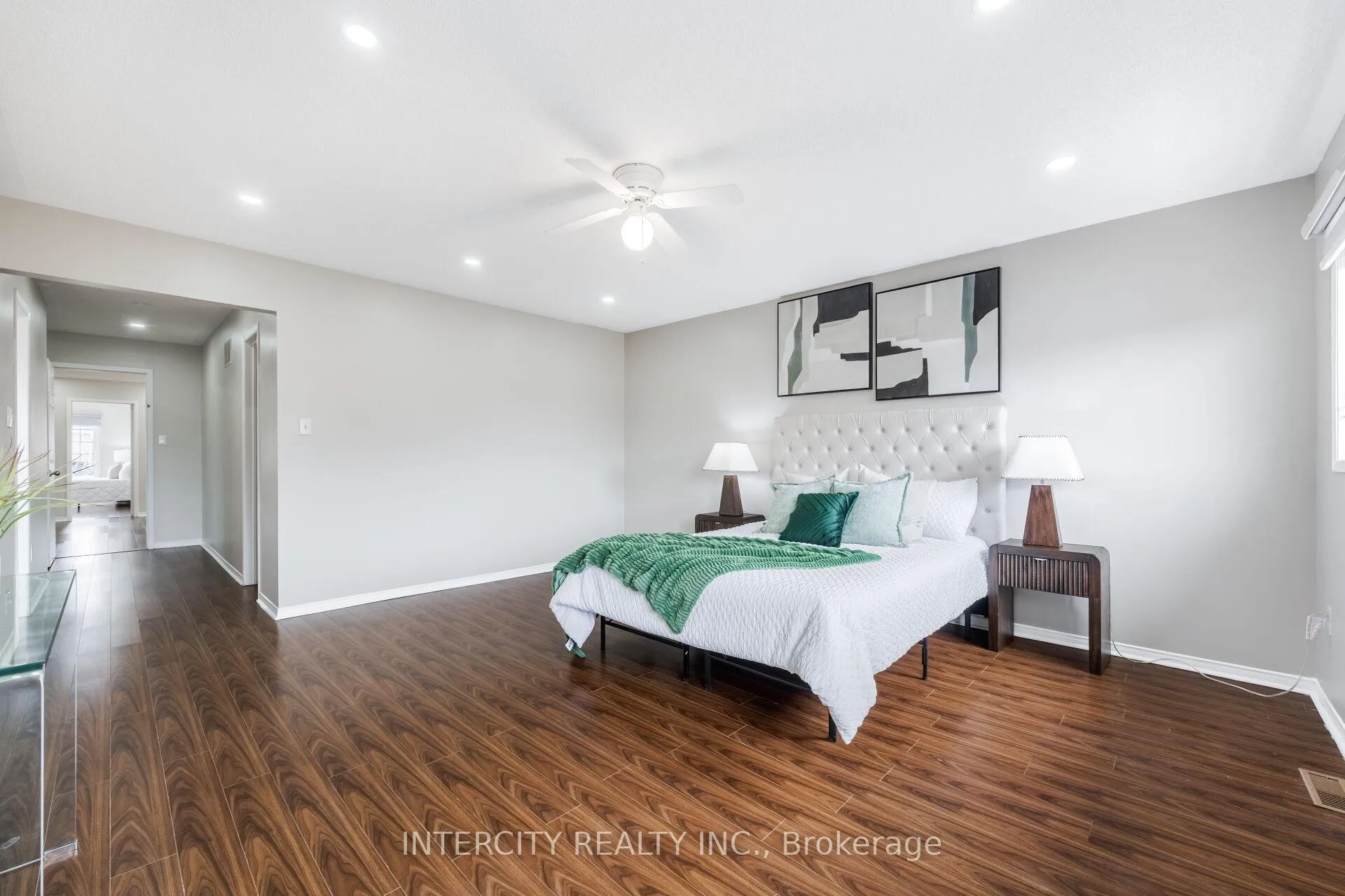 Photo 27 of 10 Capistro Street, Brampton, Fletcher's Meadow — HOMEH