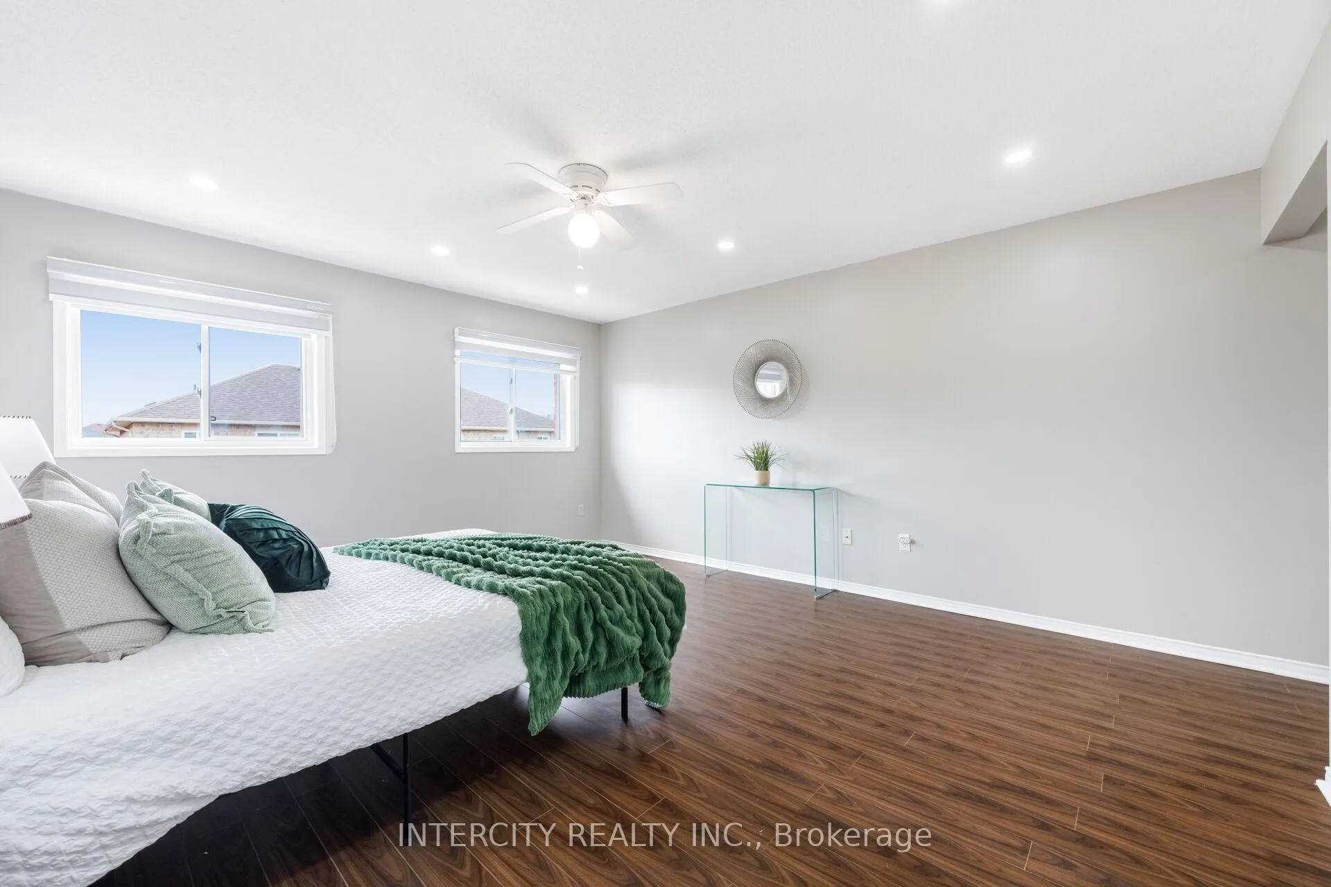 Photo 28 of 10 Capistro Street, Brampton, Fletcher's Meadow — HOMEH