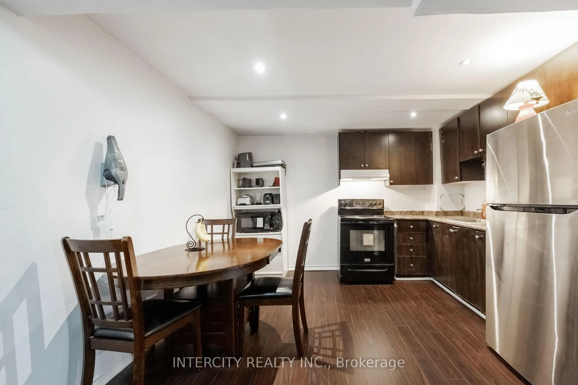Photo 45 of 10 Capistro Street, Brampton, Fletcher's Meadow — HOMEH