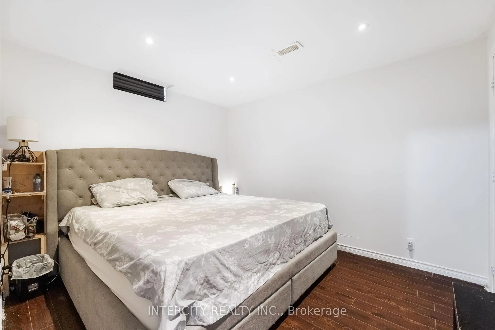 Photo 46 of 10 Capistro Street, Brampton, Fletcher's Meadow — HOMEH