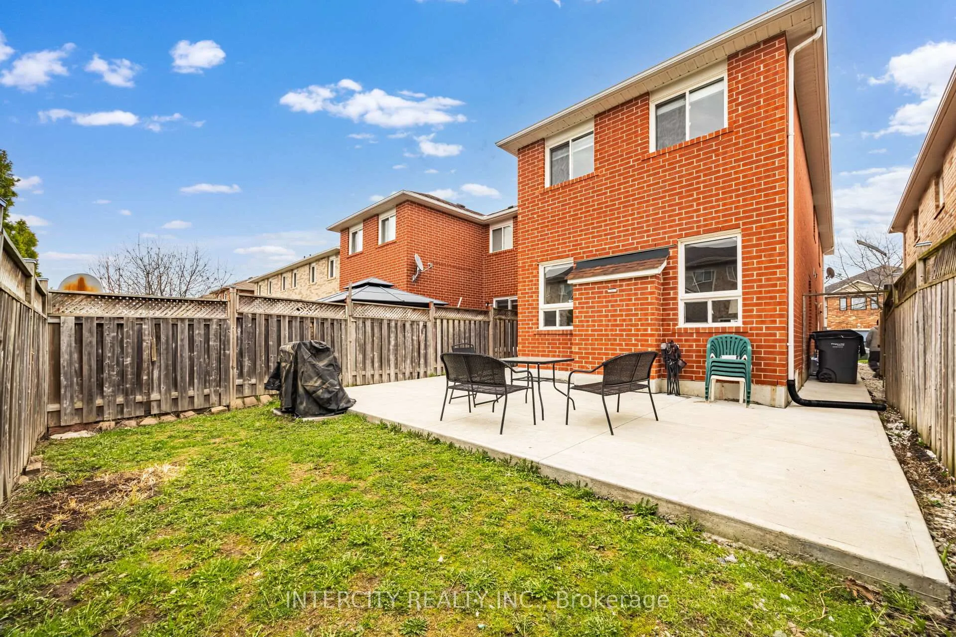 Photo 50 of 10 Capistro Street, Brampton, Fletcher's Meadow — HOMEH