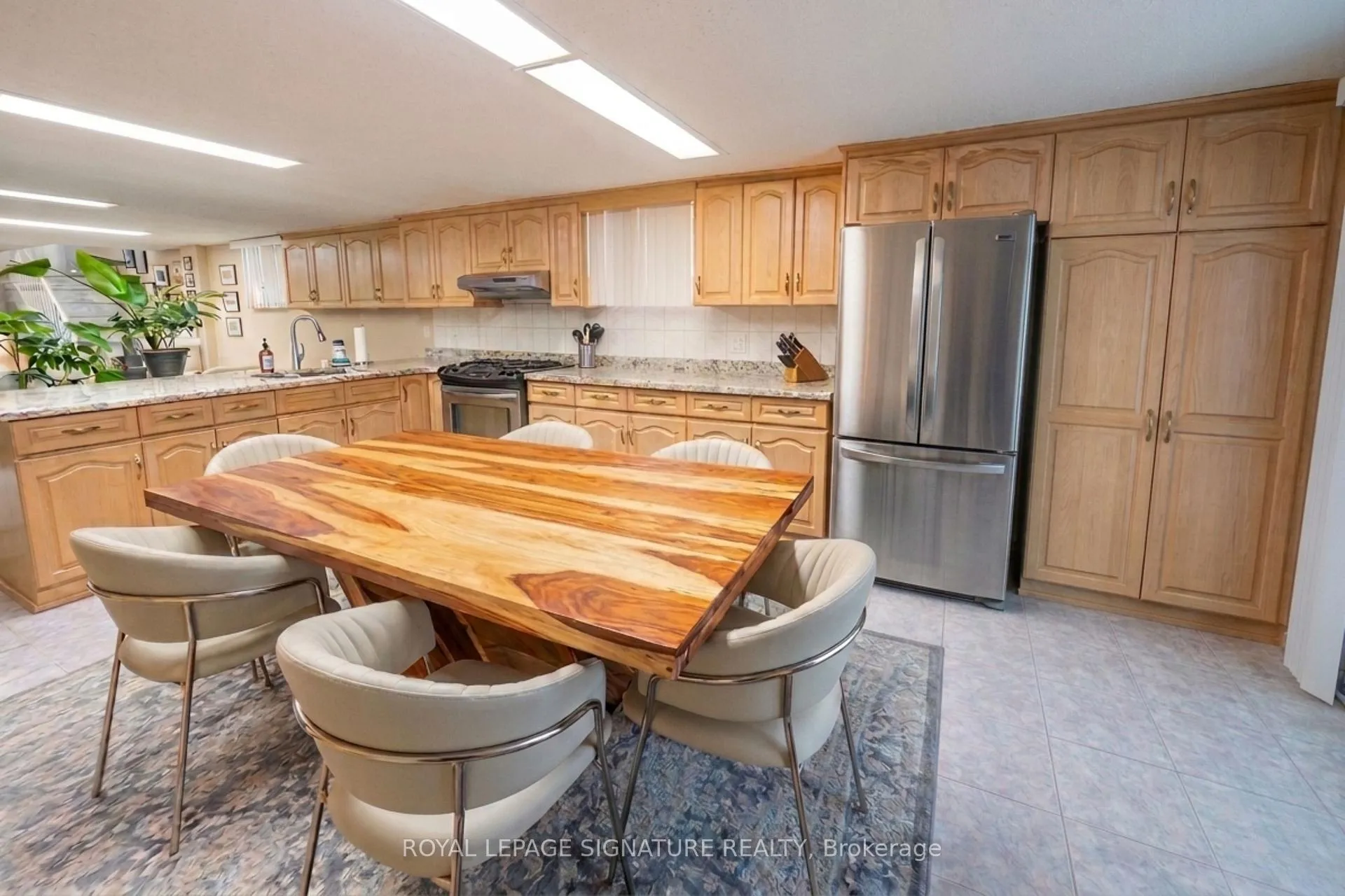 Photo 2 of 537 Westmount Avenue, Toronto, Oakwood Village — HOMEH
