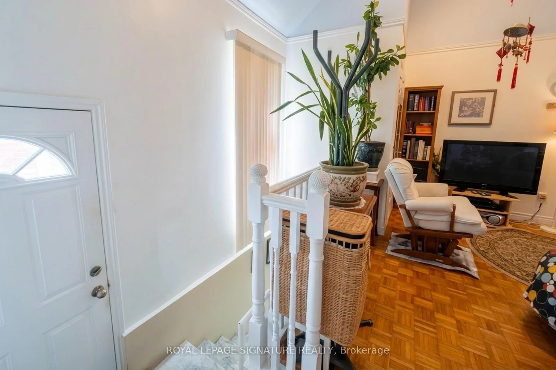 Photo 9 of 537 Westmount Avenue, Toronto, Oakwood Village — HOMEH