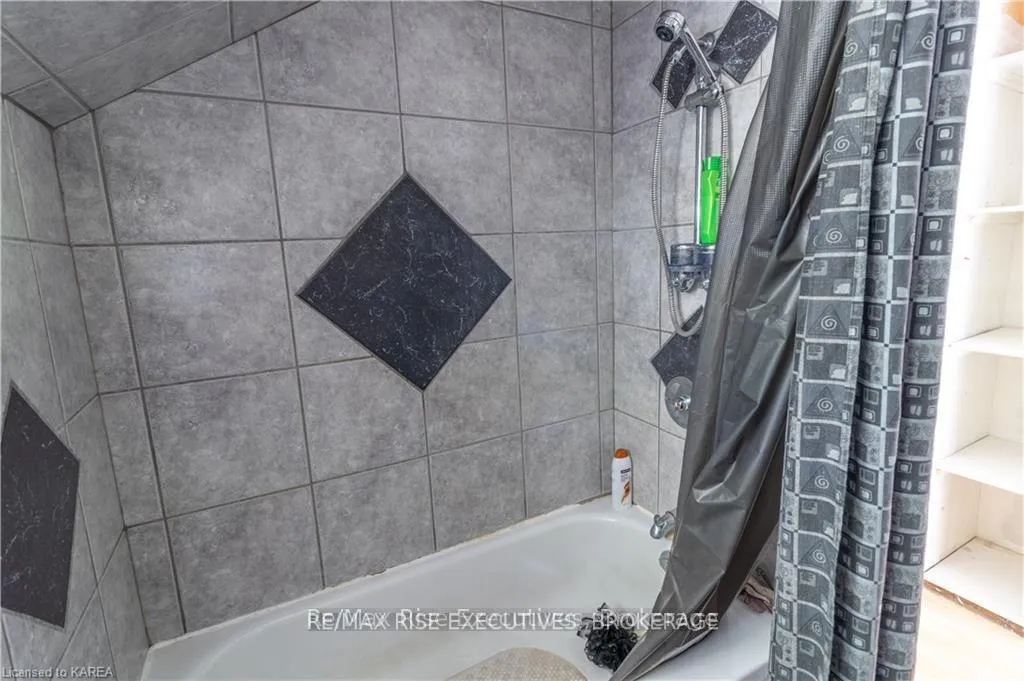 Photo 14 of 96 Drennan Street, Kingston, Rideau — HOMEH