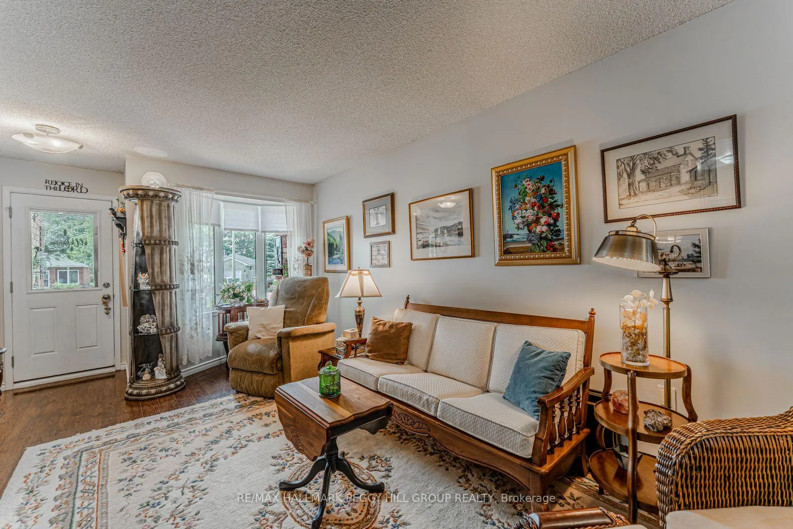 Photo 2 of 132 Benson Drive, Barrie, Northwest — HOMEH