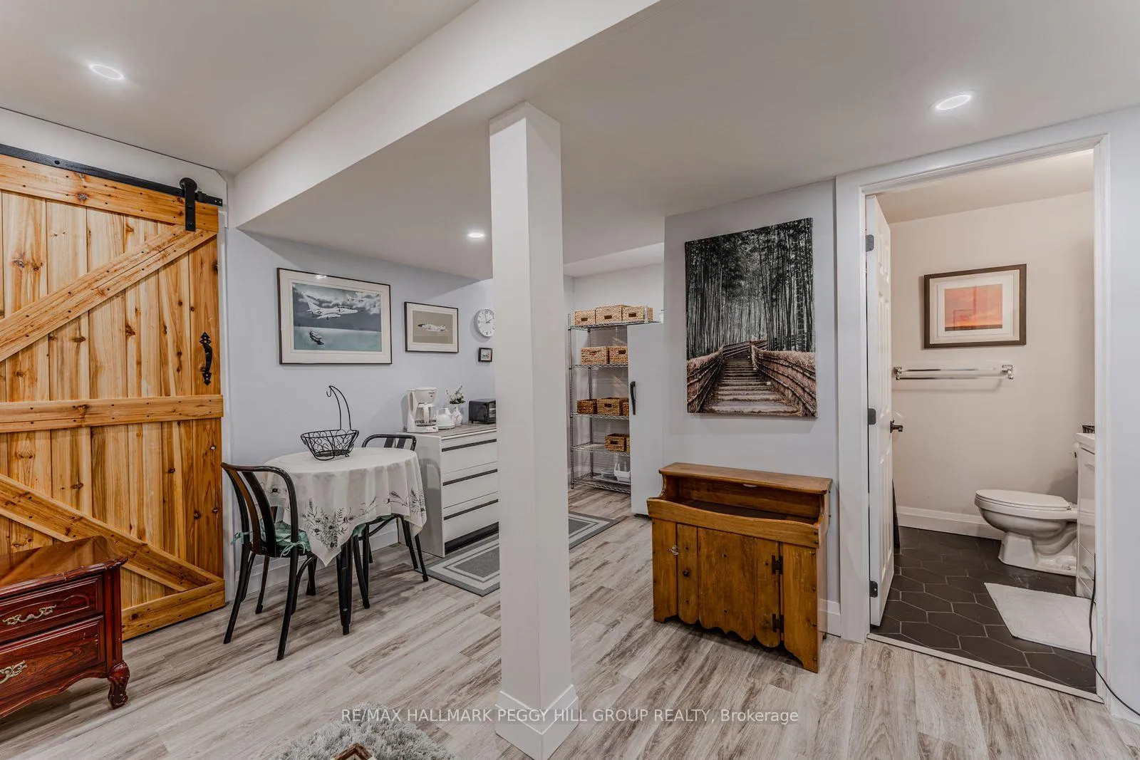 Photo 9 of 132 Benson Drive, Barrie, Northwest — HOMEH