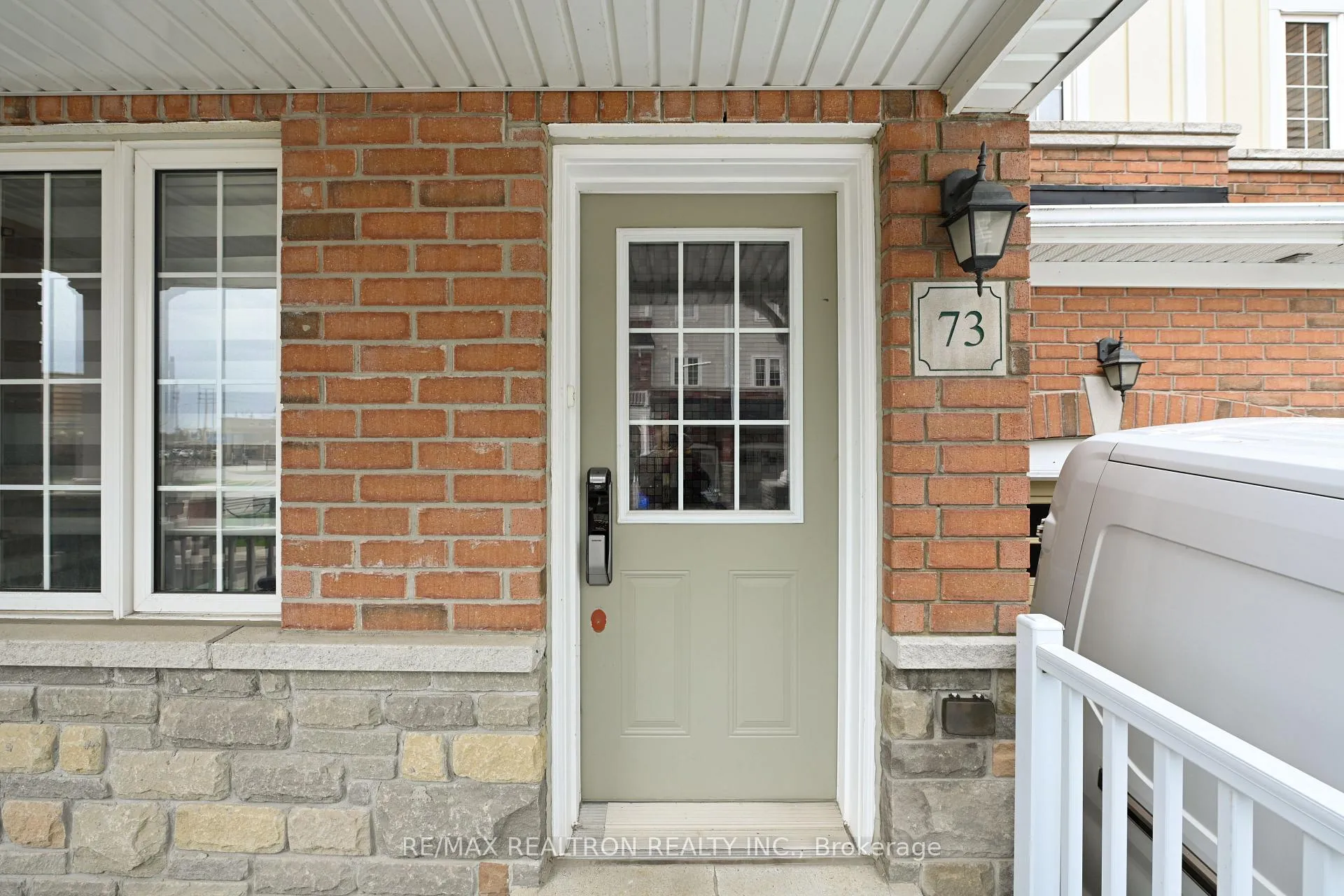 Photo 3 of 73 Eastern Skies Way, Markham, Wismer — HOMEH