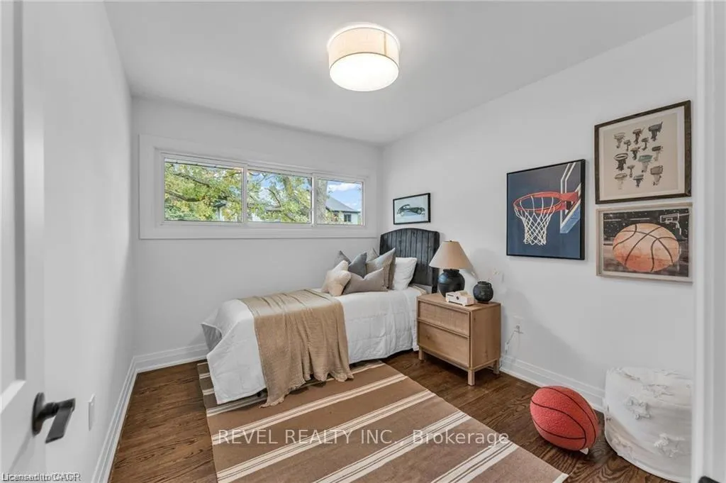 Photo 16 of 95 Seneca Drive, Hamilton, Ancaster — HOMEH