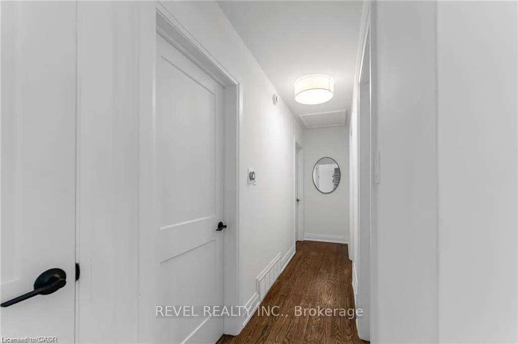 Photo 23 of 95 Seneca Drive, Hamilton, Ancaster — HOMEH