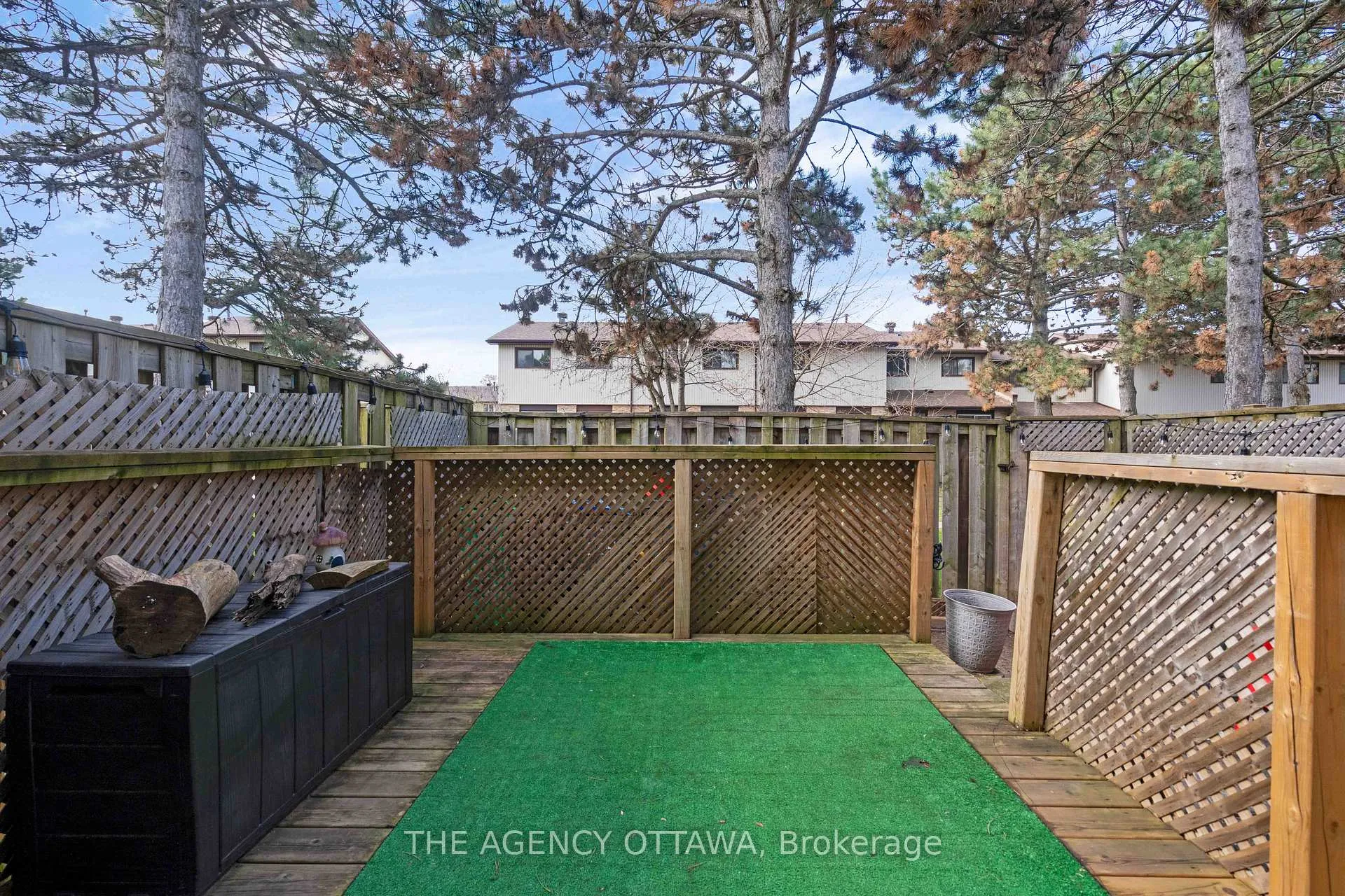Photo 24 of Unit 9, 10 Collins Crescent, Brampton, Brampton North — HOMEH
