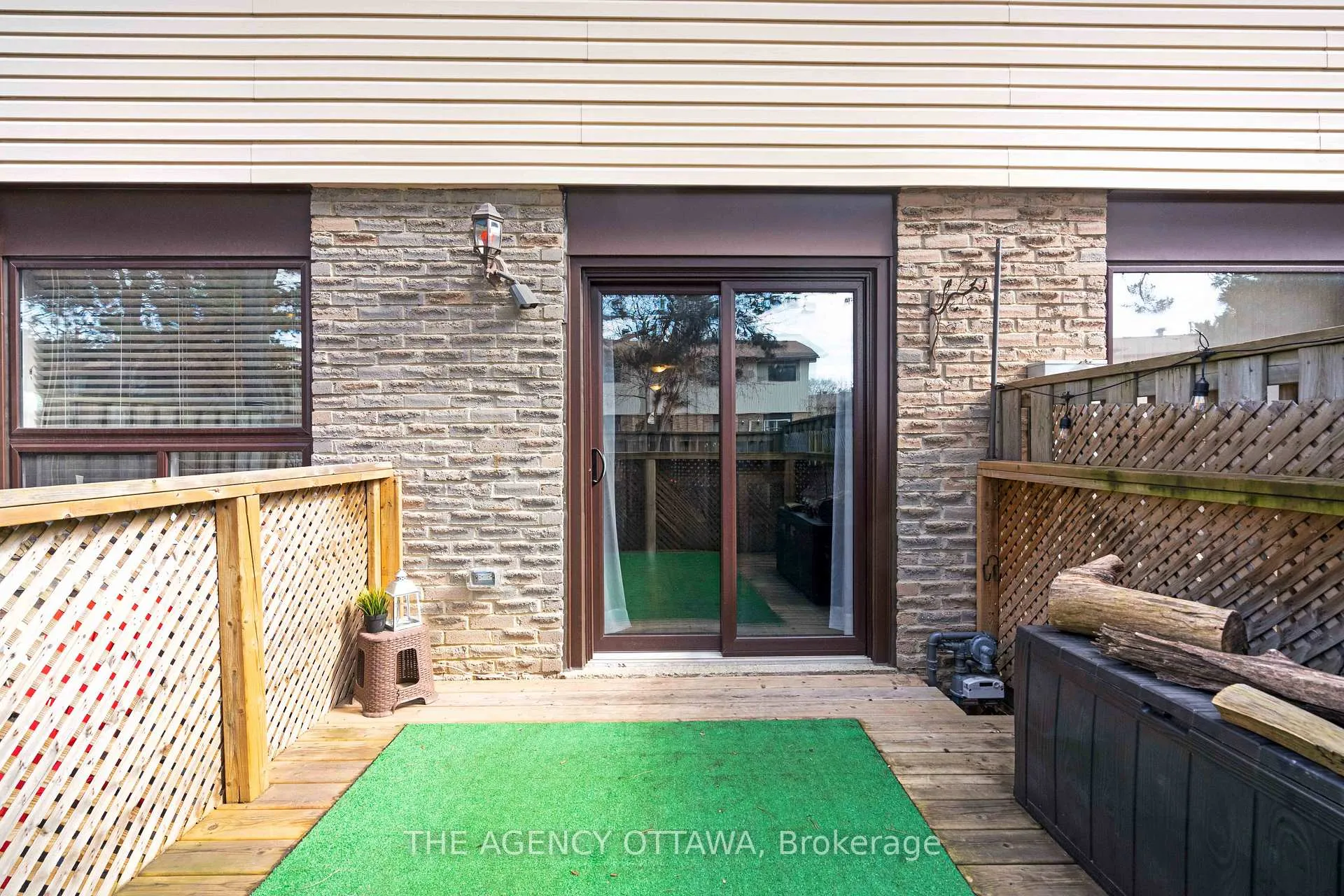 Photo 28 of Unit 9, 10 Collins Crescent, Brampton, Brampton North — HOMEH