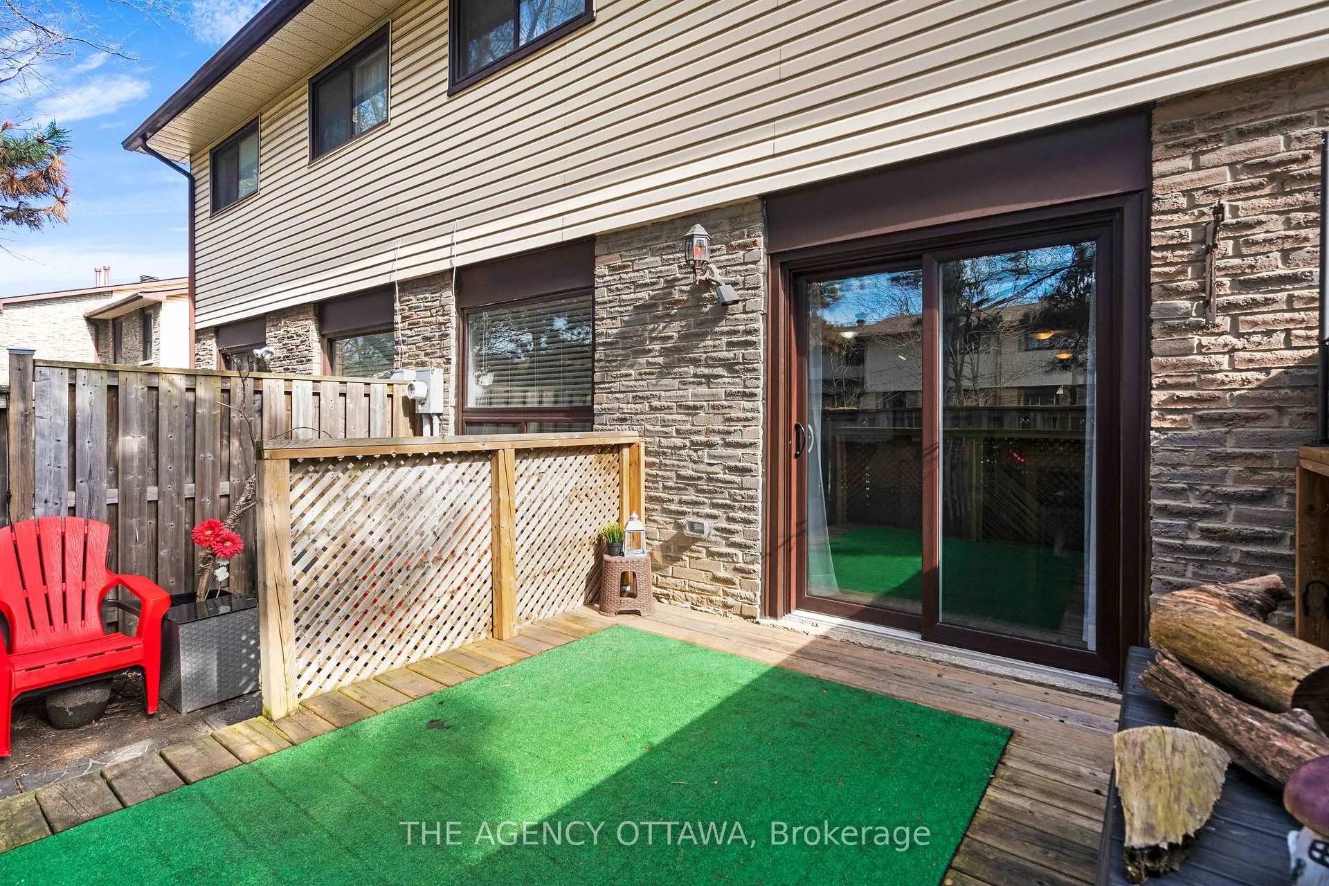 Photo 29 of Unit 9, 10 Collins Crescent, Brampton, Brampton North — HOMEH