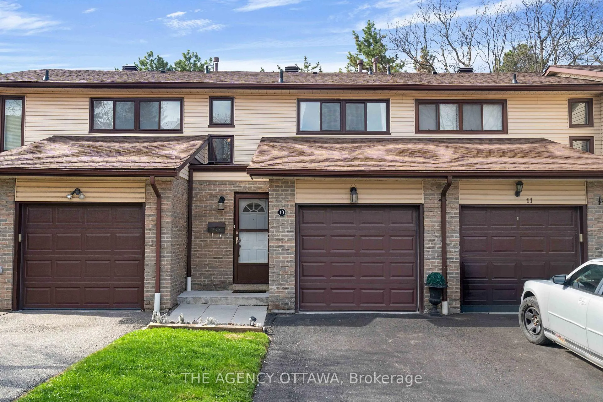 Photo 30 of Unit 9, 10 Collins Crescent, Brampton, Brampton North — HOMEH