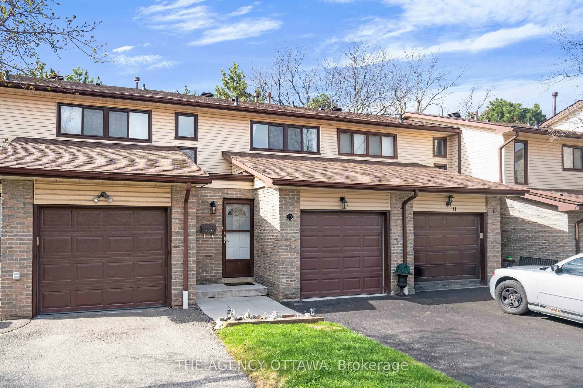 Photo 32 of Unit 9, 10 Collins Crescent, Brampton, Brampton North — HOMEH