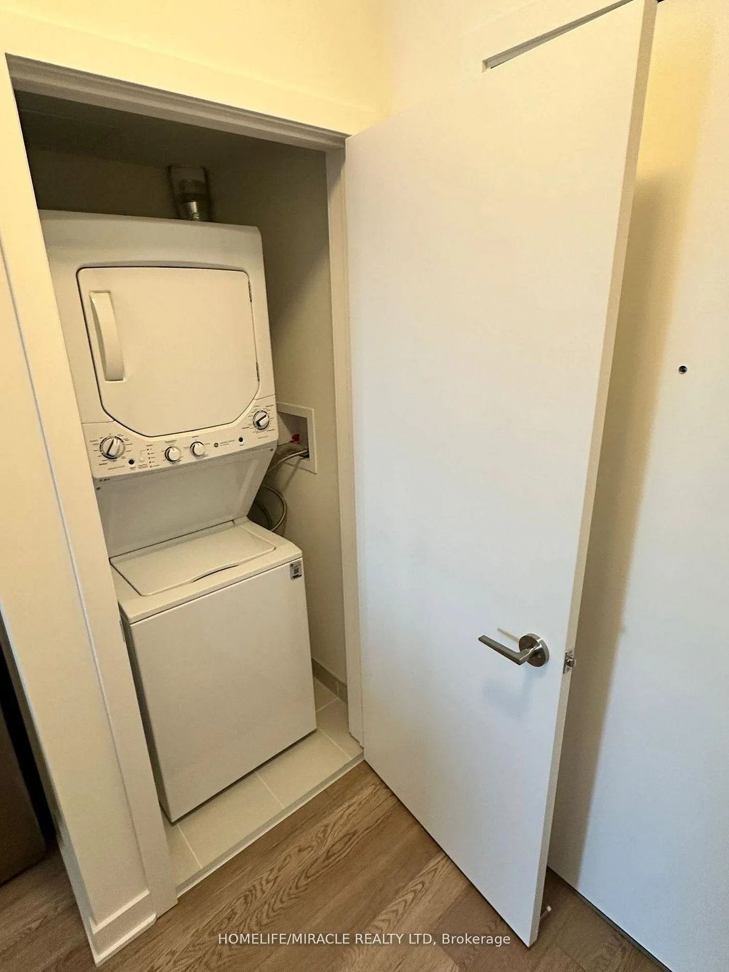 Photo 14 of Unit 323, 51 Clarington Boulevard, Clarington, Bowmanville — HOMEH
