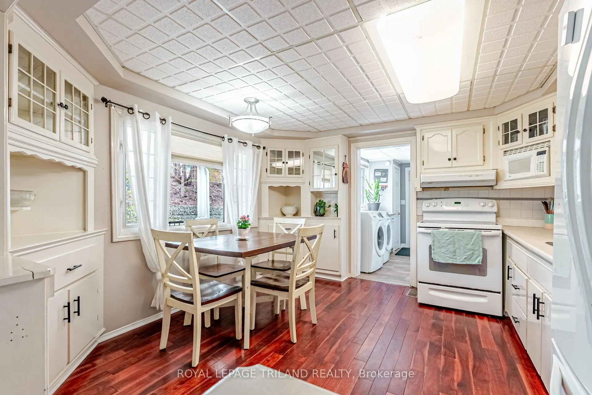 Photo 11 of 3868 Hamilton Road, Thames Centre, Dorchester — HOMEH