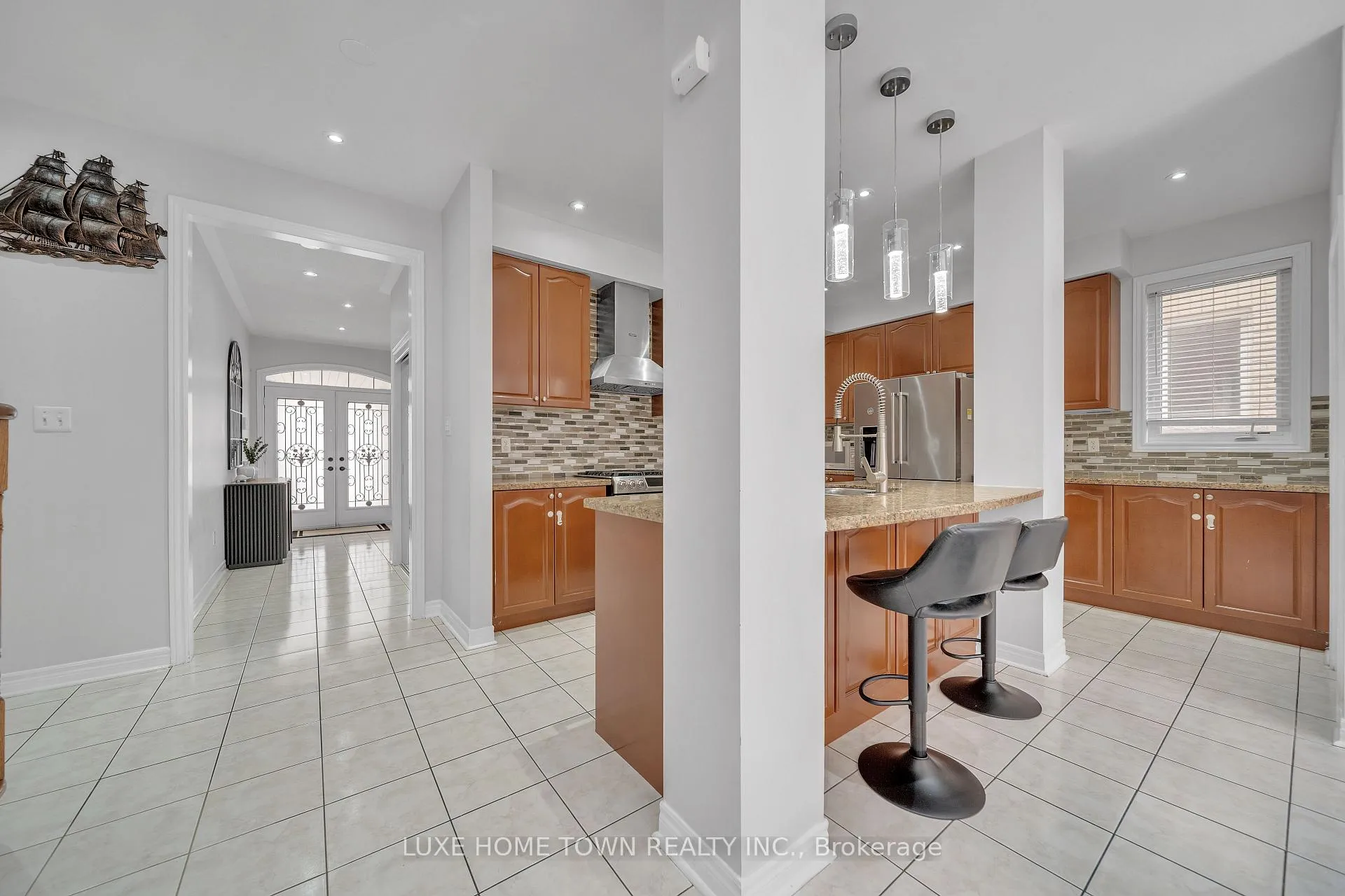 Photo 19 of 26 Bluffwood Cres E, Brampton, Bram East — HOMEH