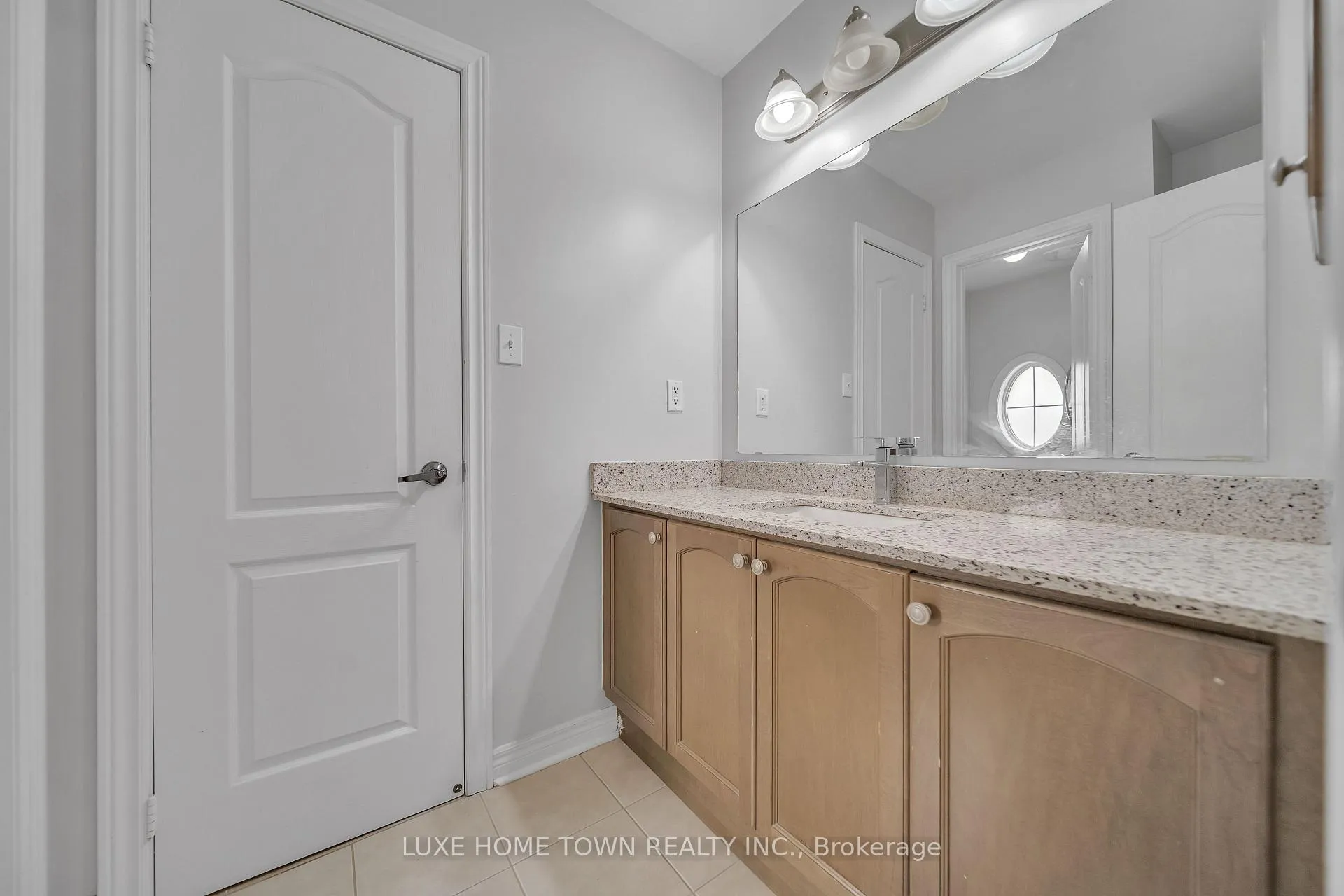 Photo 33 of 26 Bluffwood Cres E, Brampton, Bram East — HOMEH