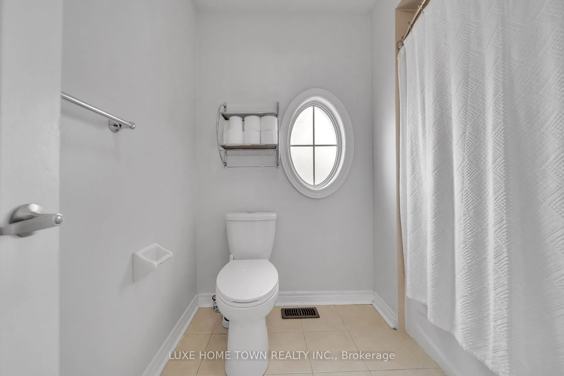 Photo 34 of 26 Bluffwood Cres E, Brampton, Bram East — HOMEH