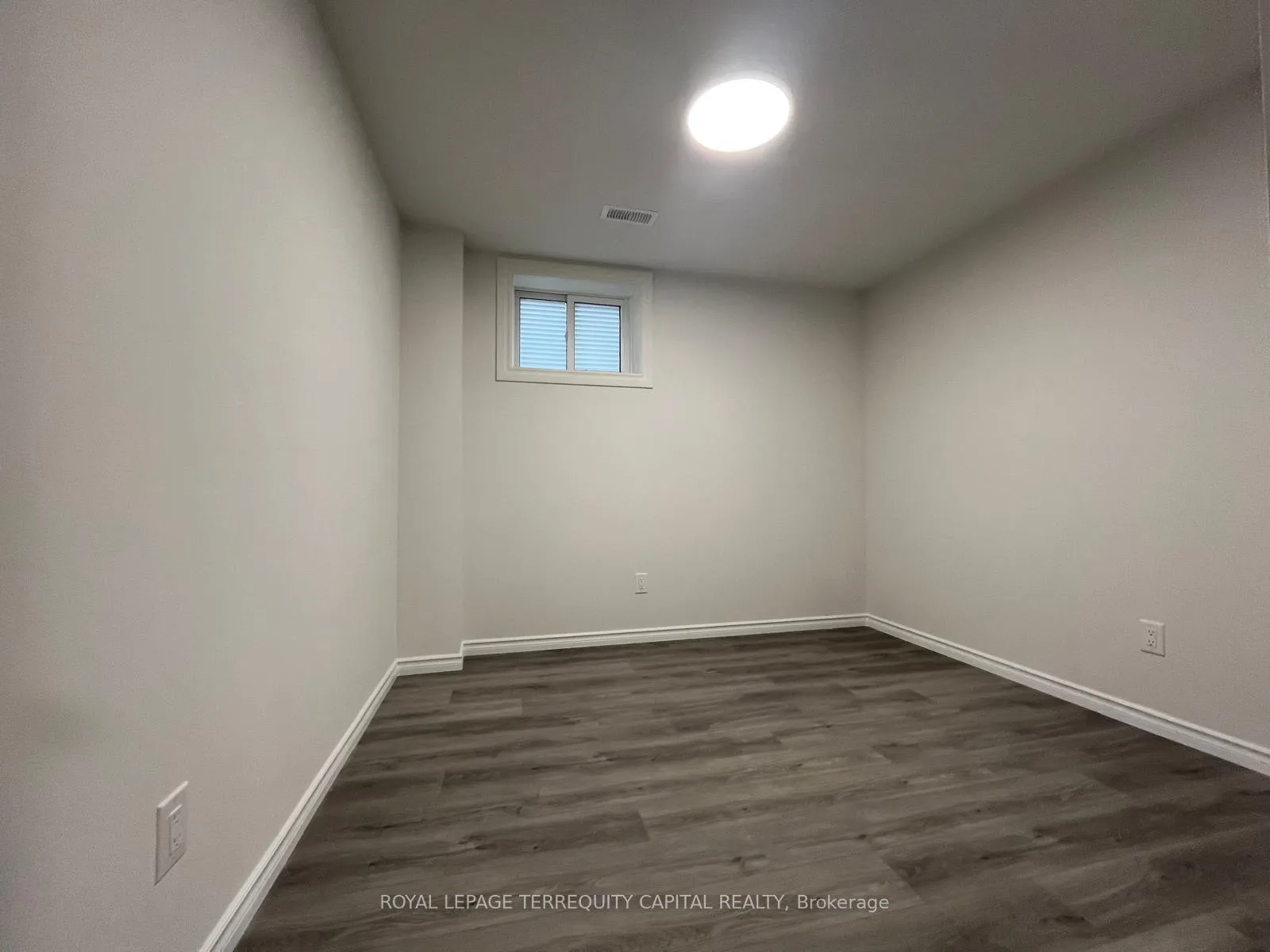 Photo 4 of Unit 2, 1416 Maple Road, Innisfil, Rural Innisfil — HOMEH