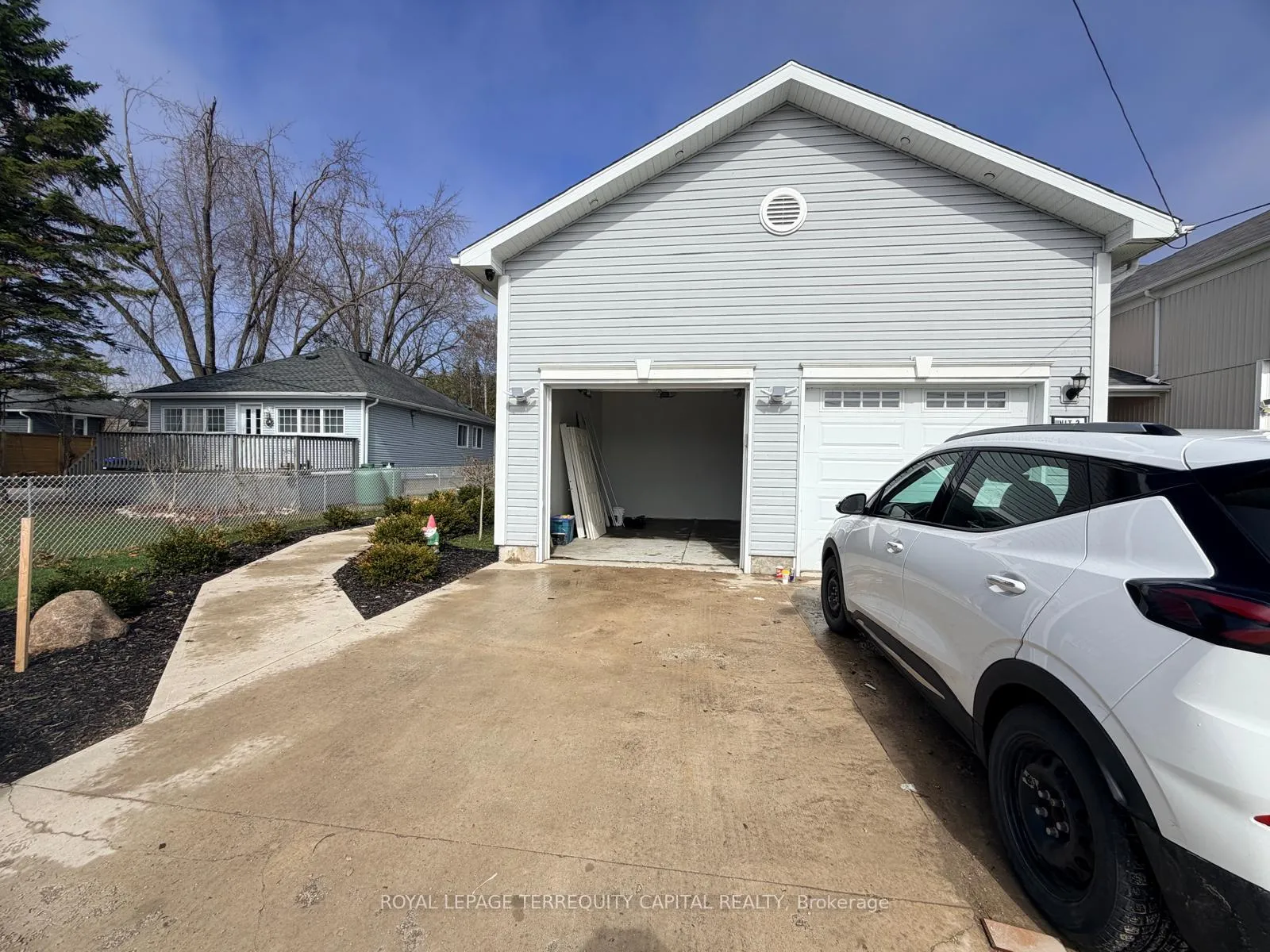 Photo 8 of Unit 2, 1416 Maple Road, Innisfil, Rural Innisfil — HOMEH