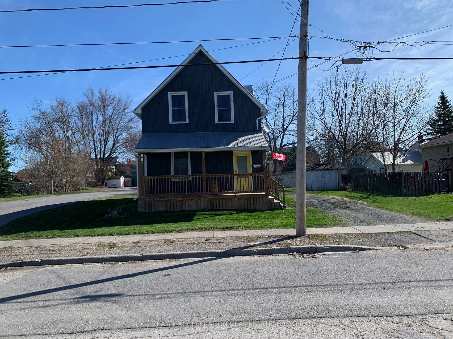 Photo 2 of 261 Robert Street, Greater Napanee — HOMEH