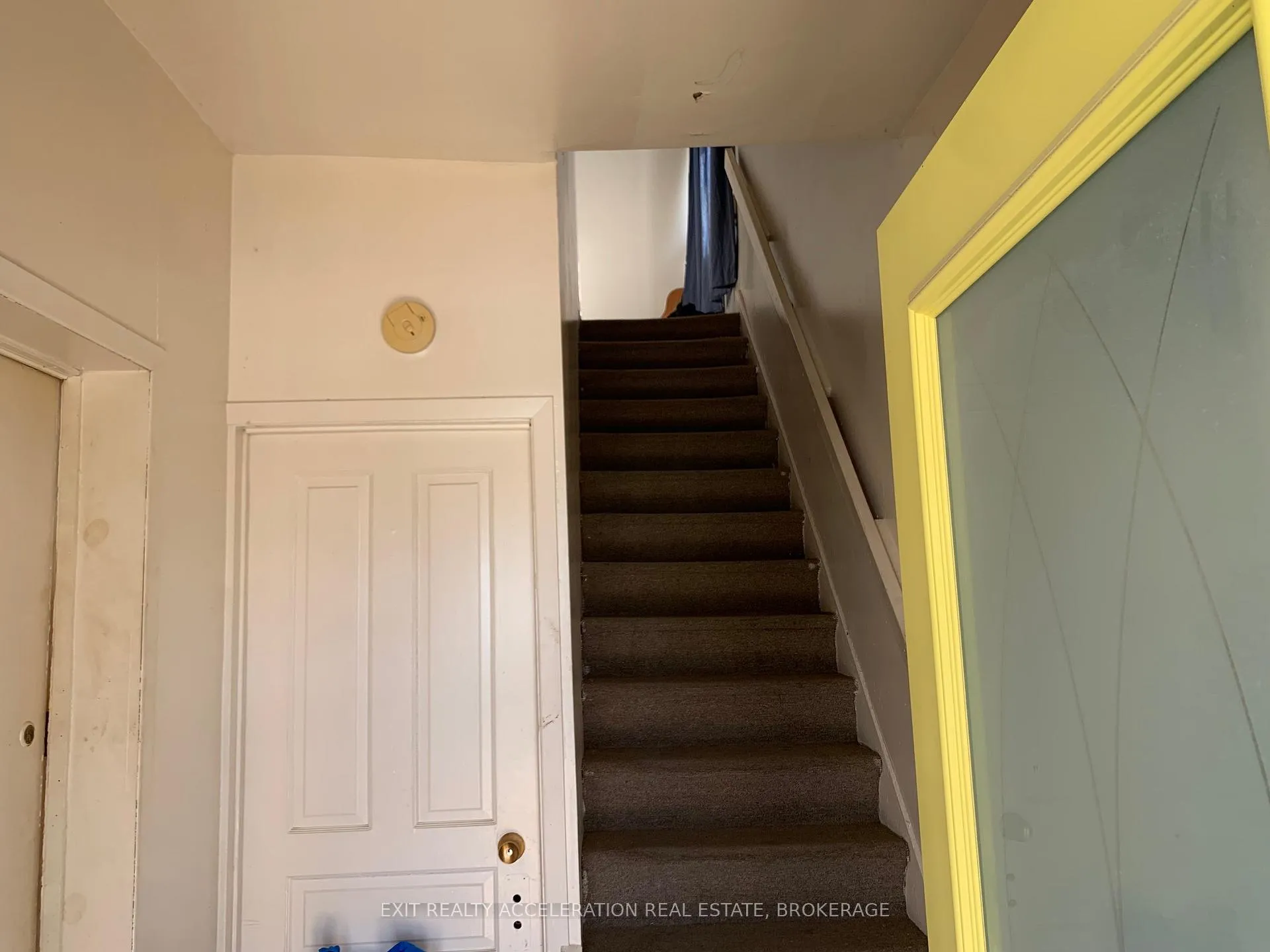 Photo 6 of 261 Robert Street, Greater Napanee — HOMEH