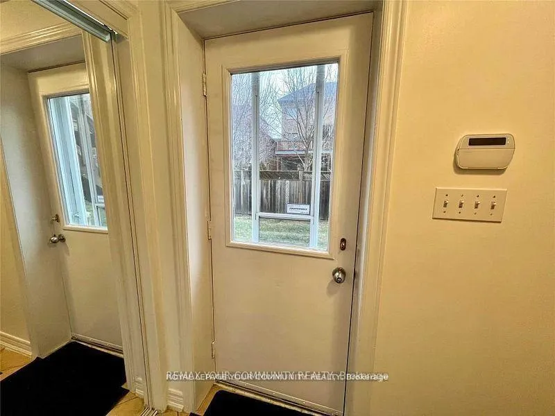Photo 2 of Unit BSMT, 173 Jeanne Drive, Vaughan, East Woodbridge — HOMEH