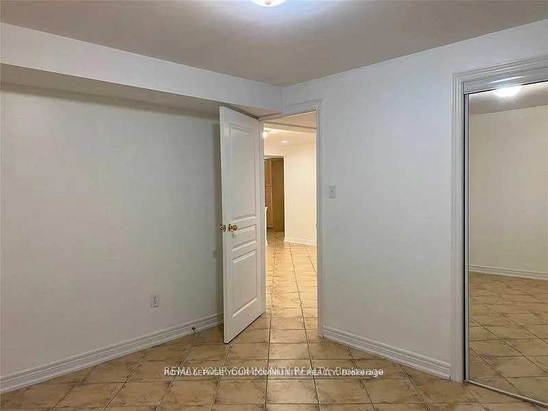 Photo 10 of Unit BSMT, 173 Jeanne Drive, Vaughan, East Woodbridge — HOMEH