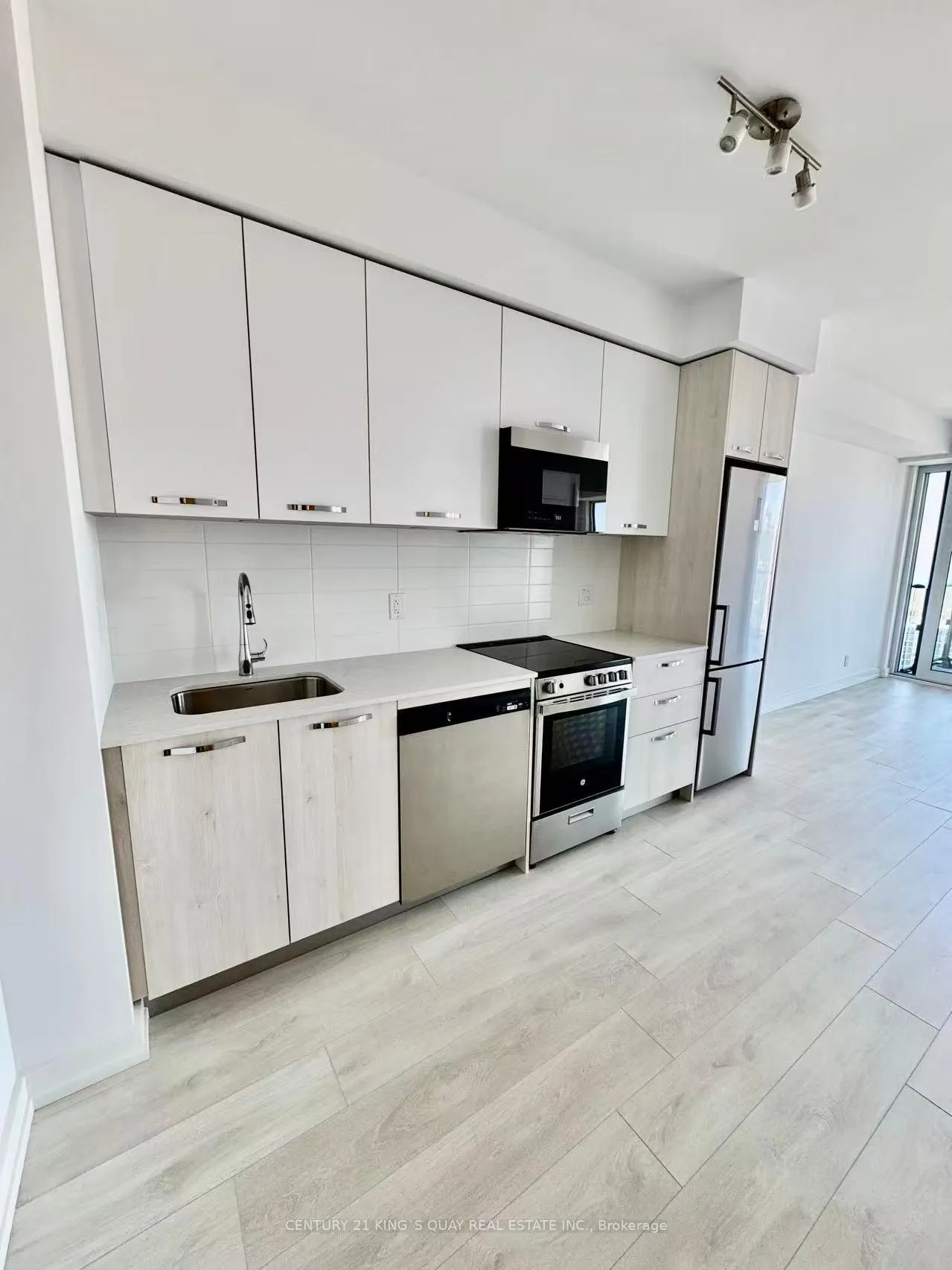 Photo 10 of Unit 2603, 75 James Street S, Hamilton, Corktown — HOMEH