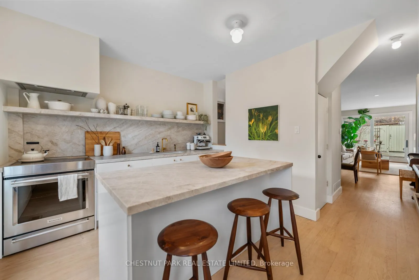 Photo 4 of 32 Sackville Place, Toronto, Cabbagetown-South St. James Town — HOMEH